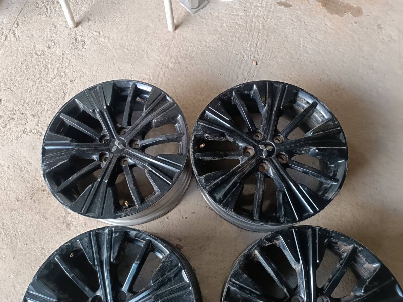 Recambio de juego llantas para mitsubishi eclipse cross referencia OEM IAM 000904 7JX18 ET38