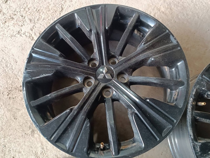 Recambio de juego llantas para mitsubishi eclipse cross referencia OEM IAM 000904 7JX18 ET38
