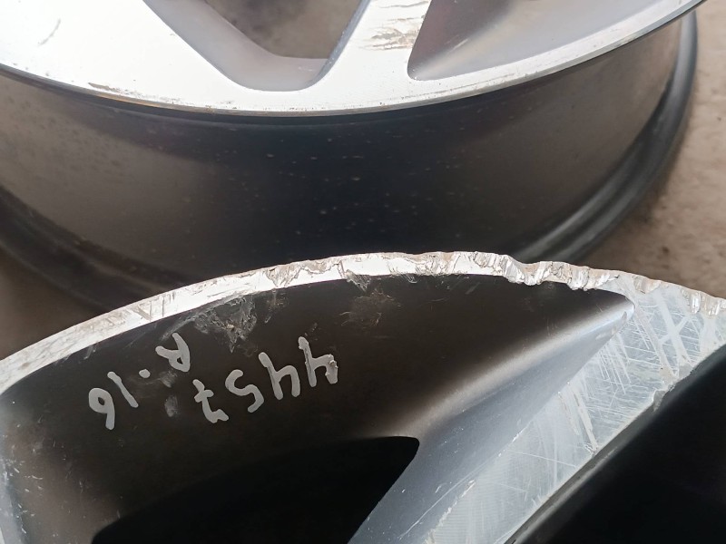 Recambio de juego llantas para opel crossland x referencia OEM IAM 39007897 16X6.5J 