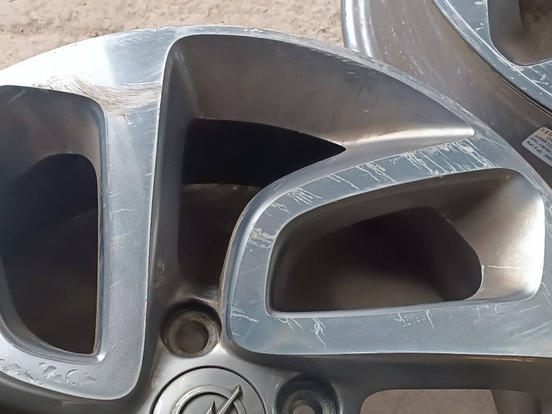 Recambio de juego llantas para opel crossland x referencia OEM IAM 39007897 16X6.5J 