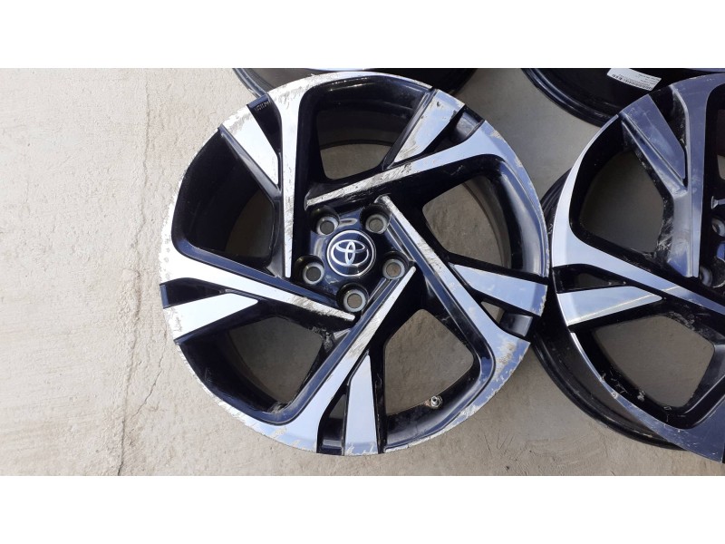 Recambio de juego llantas para toyota c-hr referencia OEM IAM GALSI7MG 18X7J CMS13055