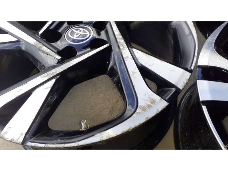 Recambio de juego llantas para toyota c-hr referencia OEM IAM GALSI7MG 18X7J CMS13055