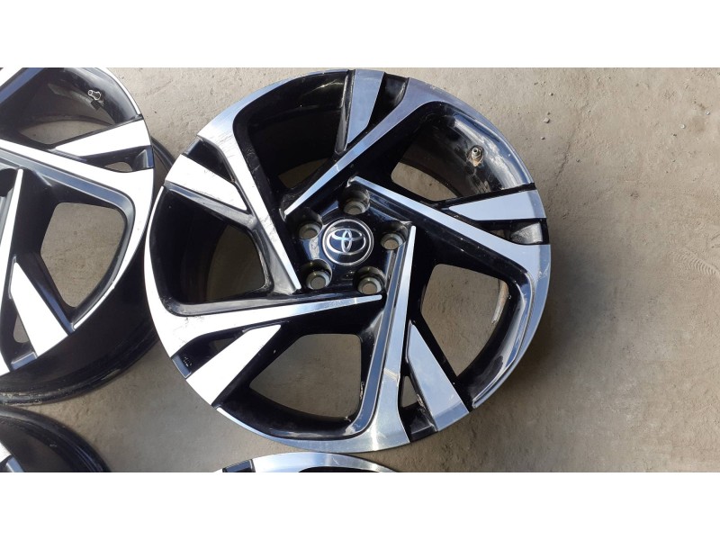 Recambio de juego llantas para toyota c-hr referencia OEM IAM GALSI7MG 18X7J CMS13055