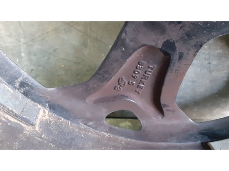 Recambio de juego llantas para ford ecosport (cr6) referencia OEM IAM GN1514B 7JX17H2 ET37.5