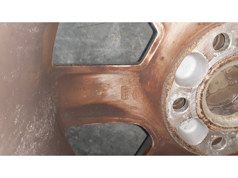 Recambio de juego llantas para audi a3 (8p) referencia OEM IAM 8P060L025AN 6.5JX16H2 5 TORNILLOS