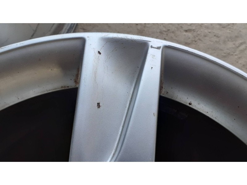 Recambio de juego llantas para audi a3 (8p) referencia OEM IAM 8P060L025AN 6.5JX16H2 5 TORNILLOS