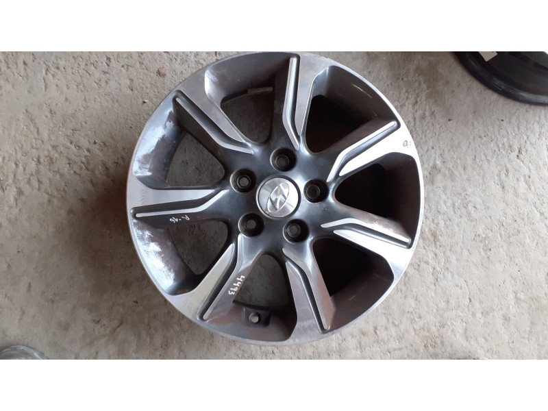 Recambio de juego llantas para hyundai ix20 referencia OEM IAM 529101K650 6.0JX16 