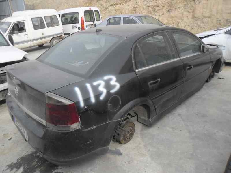 opel vectra c berlina del año 2004