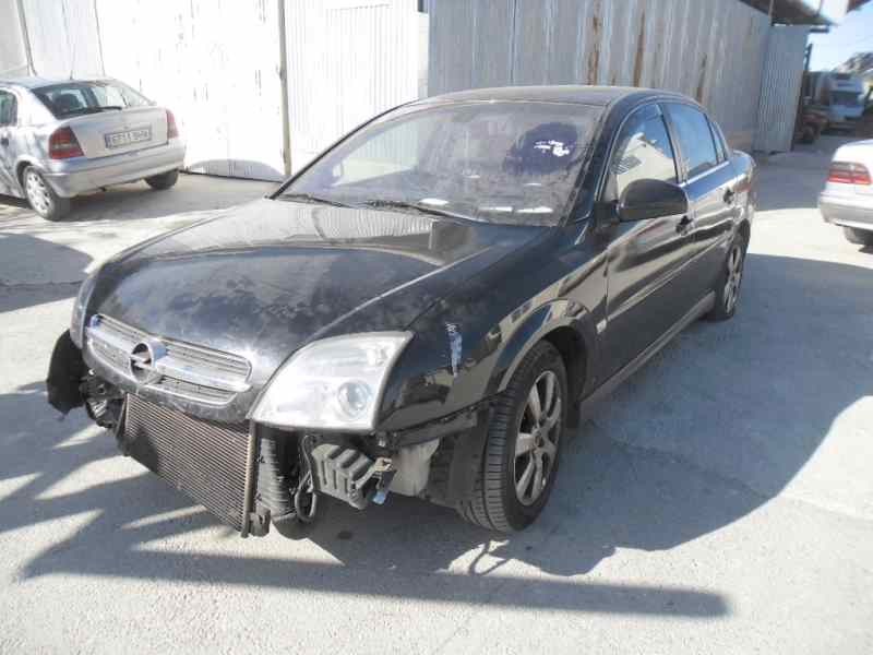 opel vectra c berlina del año 2004