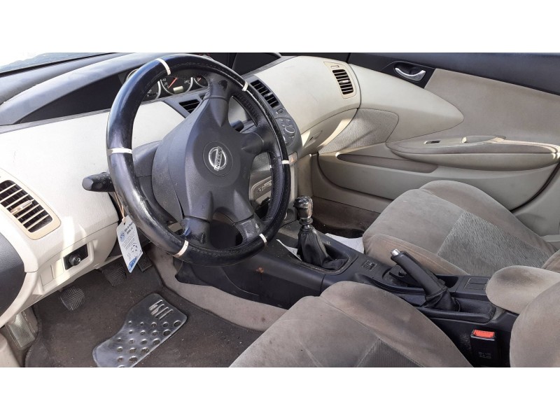 nissan primera berlina (p12) del año 2002
