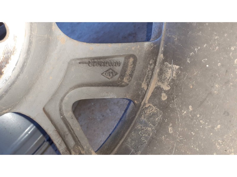 Recambio de juego llantas para renault clio iv referencia OEM IAM CMS1046 6.5JX16CH4-44  Recambio de juego llantas para renault clio iv referencia OEM IAM CMS1046 6.5JX16CH4-44