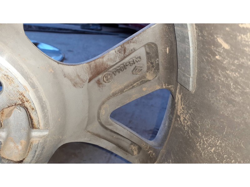 Recambio de juego llantas para renault clio iv referencia OEM IAM CMS1046 6.5JX16CH4-44  Recambio de juego llantas para renault clio iv referencia OEM IAM CMS1046 6.5JX16CH4-44
