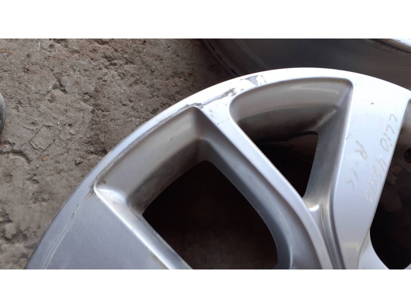 Recambio de juego llantas para renault clio iv referencia OEM IAM CMS1046 6.5JX16CH4-44  Recambio de juego llantas para renault clio iv referencia OEM IAM CMS1046 6.5JX16CH4-44