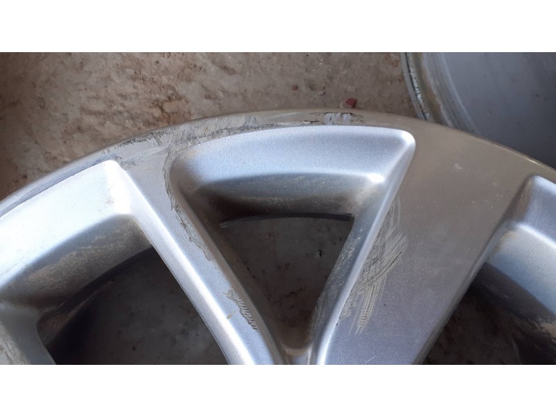 Recambio de juego llantas para renault clio iv referencia OEM IAM CMS1046 6.5JX16CH4-44  Recambio de juego llantas para renault clio iv referencia OEM IAM CMS1046 6.5JX16CH4-44
