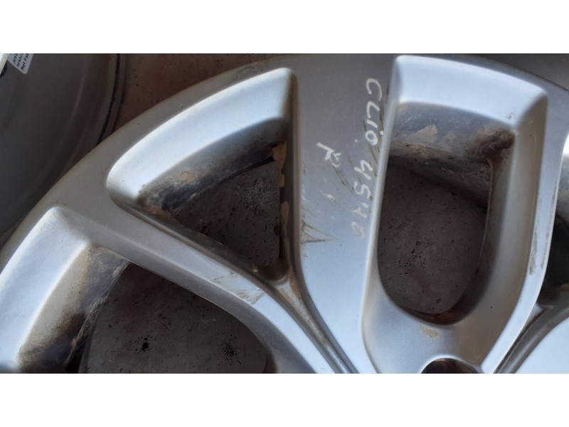 Recambio de juego llantas para renault clio iv referencia OEM IAM CMS1046 6.5JX16CH4-44  Recambio de juego llantas para renault clio iv referencia OEM IAM CMS1046 6.5JX16CH4-44