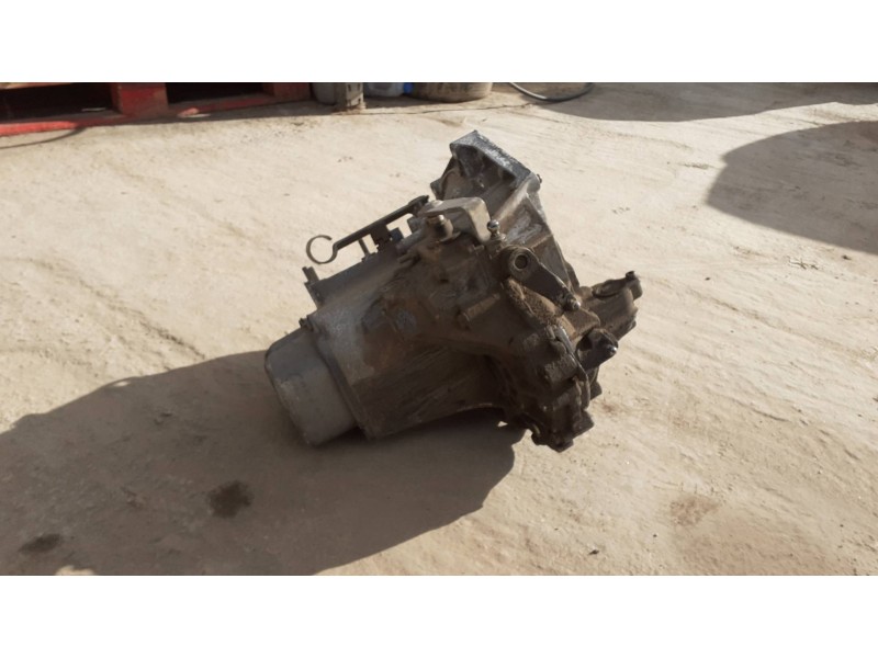 Recambio de caja cambios para peugeot 206 berlina xs referencia OEM IAM 20CP86 0010605 