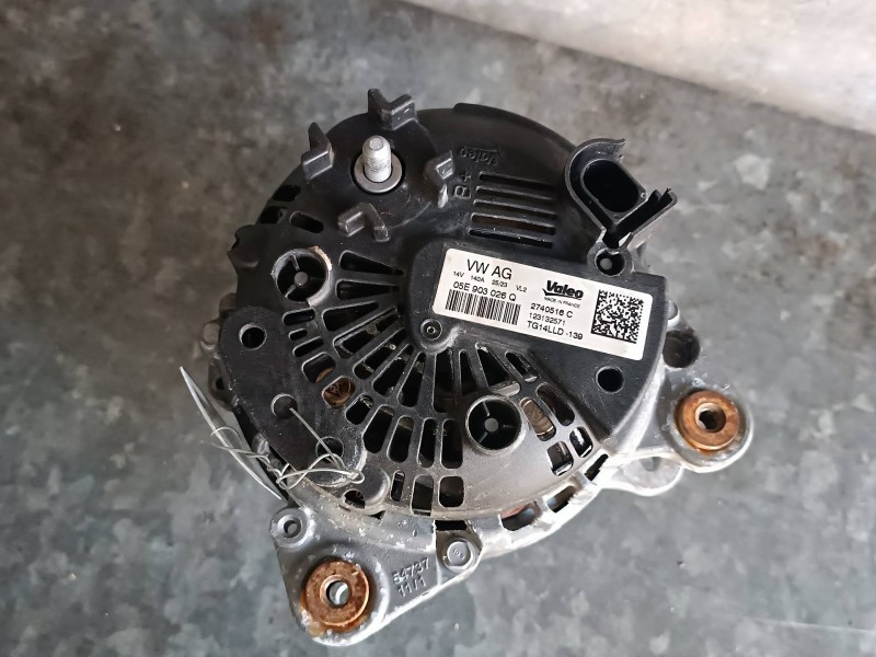 Recambio de alternador para seat arona referencia OEM IAM 05E903026Q VALEO 140A