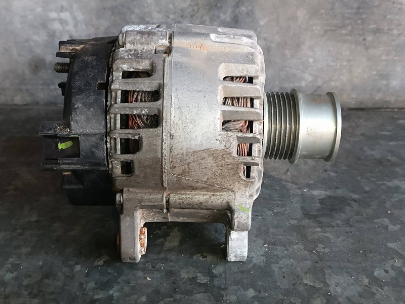 Recambio de alternador para seat arona referencia OEM IAM 05E903026Q VALEO 140A