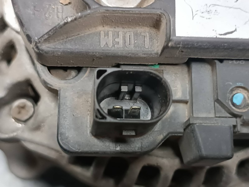 Recambio de alternador para seat leon (1p1) referencia OEM IAM 06F903023FX BOSCH 140A