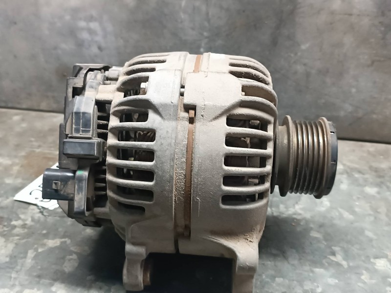 Recambio de alternador para seat leon (1p1) referencia OEM IAM 06F903023FX BOSCH 140A