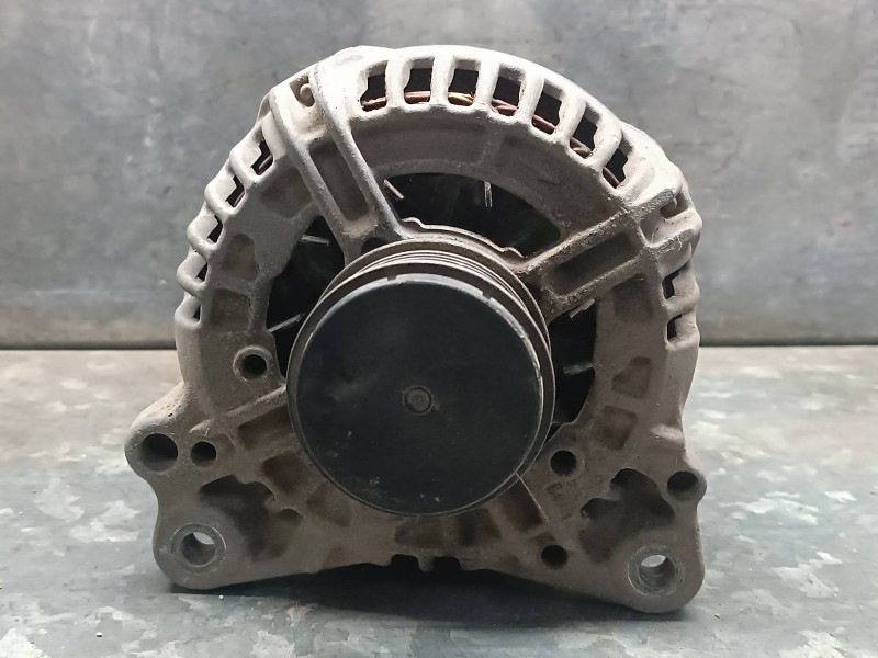 Recambio de alternador para seat leon (1p1) referencia OEM IAM 06F903023FX BOSCH 140A
