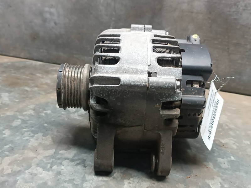 Recambio de alternador para citroen c4 picasso referencia OEM IAM 9670899580  VALEO