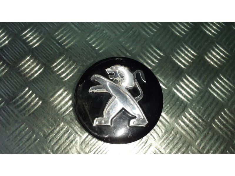 Recambio de tapacubos para peugeot 208 (p2) referencia OEM IAM 9672558477 9806697577 3 TAPAS