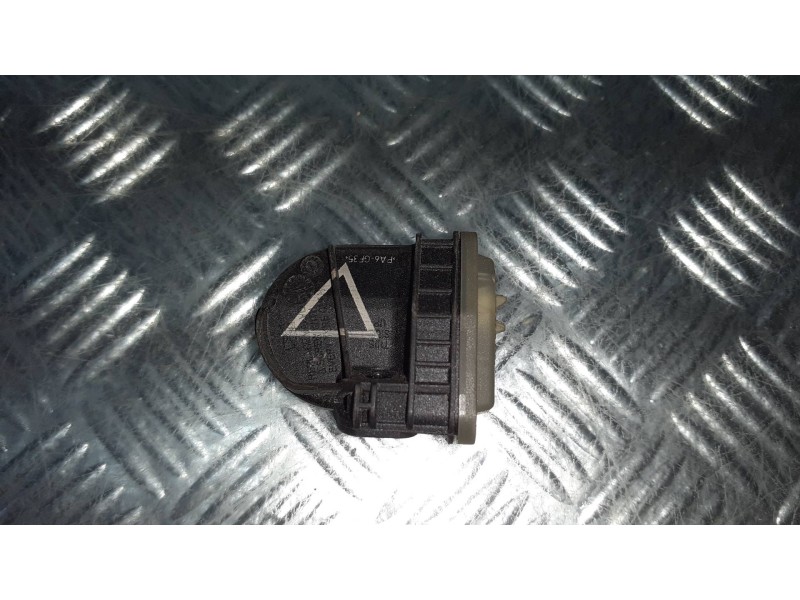 Recambio de sensor presion para ford focus lim. (cb8) referencia OEM IAM F2GT1A180CD RUEDA FOMOCO