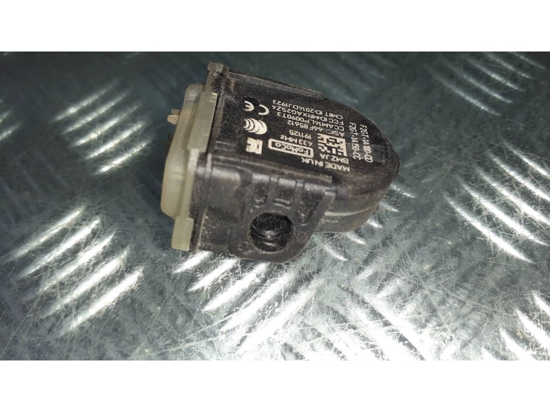 Recambio de sensor presion para ford focus lim. (cb8) referencia OEM IAM F2GT1A180CD RUEDA FOMOCO