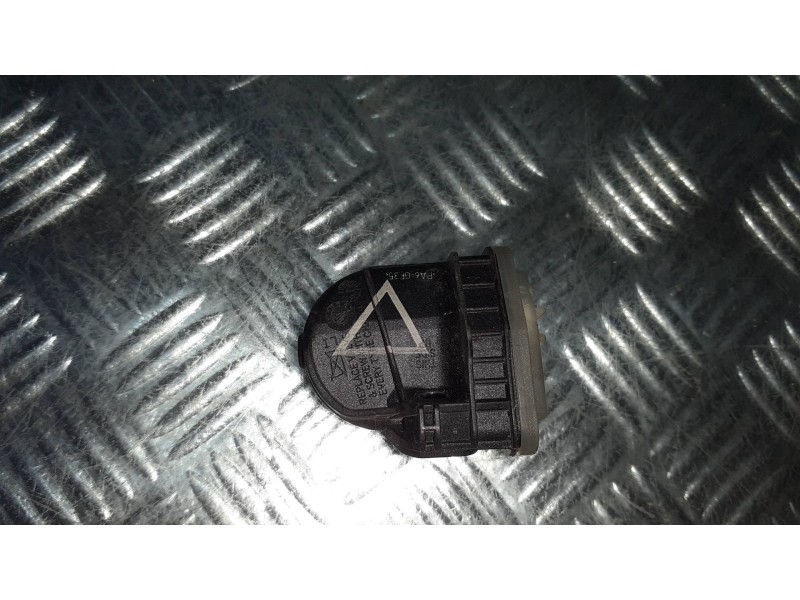 Recambio de sensor presion para ford focus lim. (cb8) referencia OEM IAM F2GT1A180CE RUEDA FOMOCO