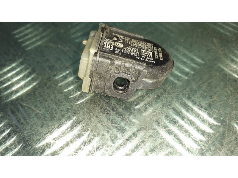 Recambio de sensor presion para ford focus lim. (cb8) referencia OEM IAM F2GT1A180CE RUEDA FOMOCO