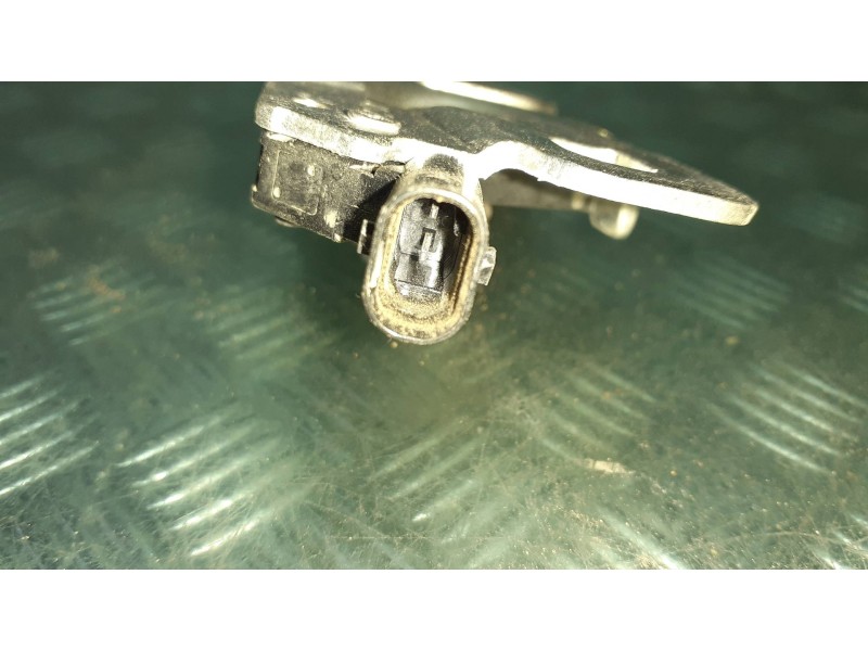 Recambio de cerradura capo para opel mokka referencia OEM IAM 9822727680  2 PINES