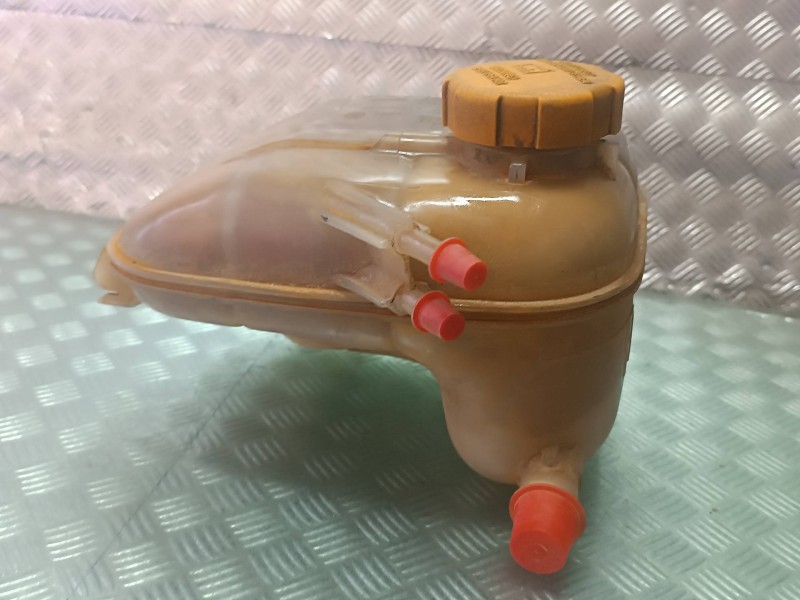 Recambio de deposito expansion para opel zafira b enjoy referencia OEM IAM 460029937 13127129 GM