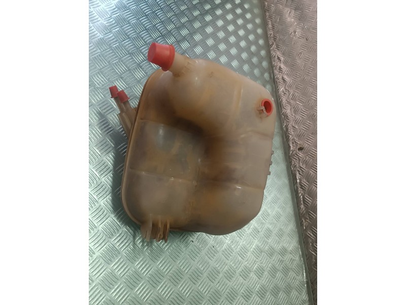 Recambio de deposito expansion para opel zafira b enjoy referencia OEM IAM 460029937 13127129 GM