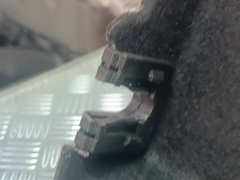 Recambio de bandeja trasera para renault clio iv referencia OEM IAM 794209633R  