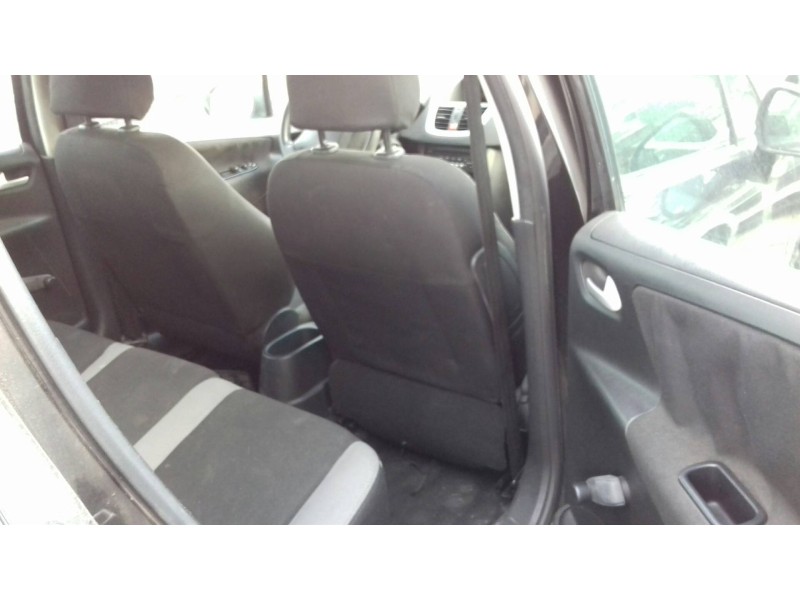 peugeot 207 del año 2007