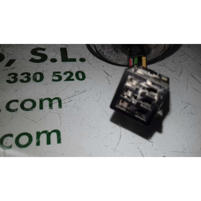 Recambio de retrovisor derecho para opel corsa d catch me referencia OEM IAM 468435664  ELECTRICO