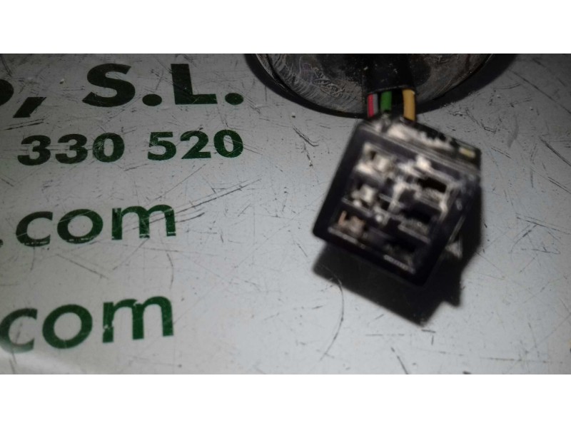 Recambio de retrovisor derecho para opel corsa d catch me referencia OEM IAM 468435664  ELECTRICO