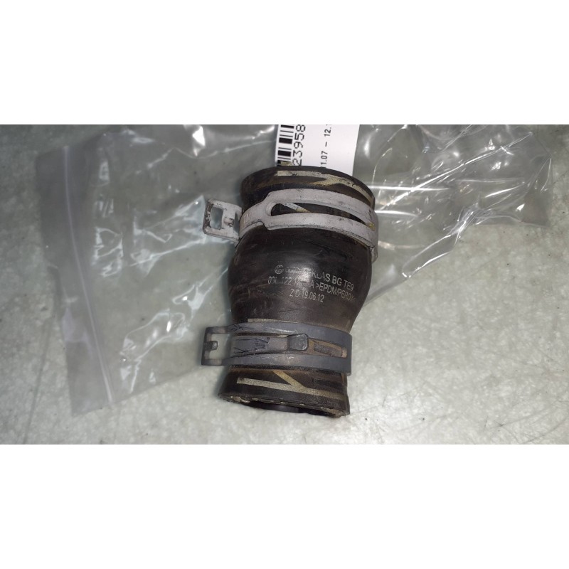 Recambio de tubo para audi a4 ber. (b8) basis referencia OEM IAM 03L122157AA  