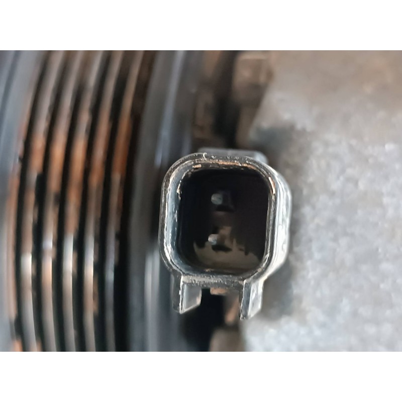 Recambio de compresor aire acondicionado para ford focus lim. (cb8) referencia OEM IAM AV1119D629BB FOMOCO 2 PINES