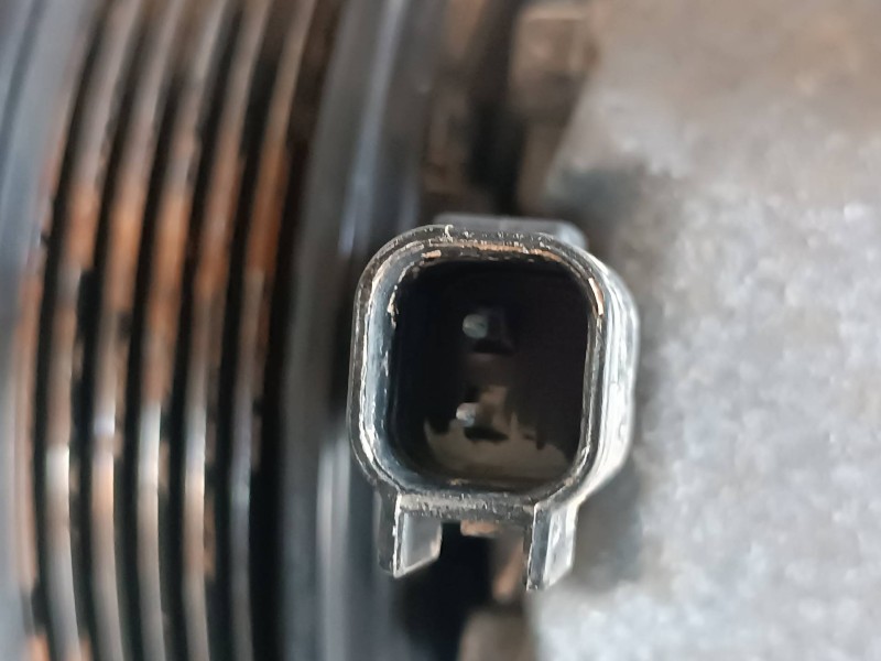 Recambio de compresor aire acondicionado para ford focus lim. (cb8) referencia OEM IAM AV1119D629BB FOMOCO 2 PINES