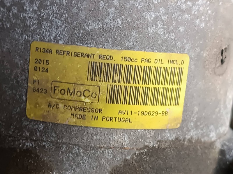 Recambio de compresor aire acondicionado para ford focus lim. (cb8) referencia OEM IAM AV1119D629BB FOMOCO 2 PINES