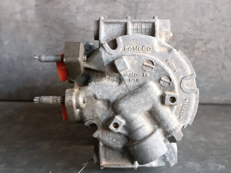 Recambio de compresor aire acondicionado para ford focus lim. (cb8) referencia OEM IAM AV1119D629BB FOMOCO 2 PINES