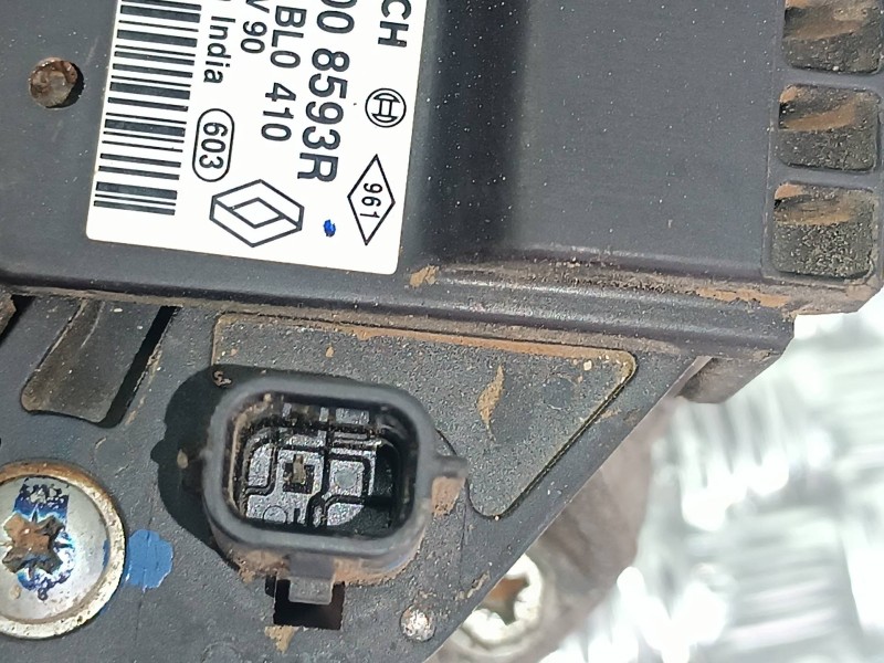 Recambio de alternador para renault clio iv referencia OEM IAM 231008593R BOSCH V90