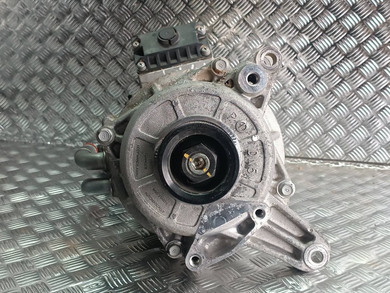 Recambio de alternador para hyundai ioniq 5 5 referencia OEM IAM 3739003900  10+3 PINES