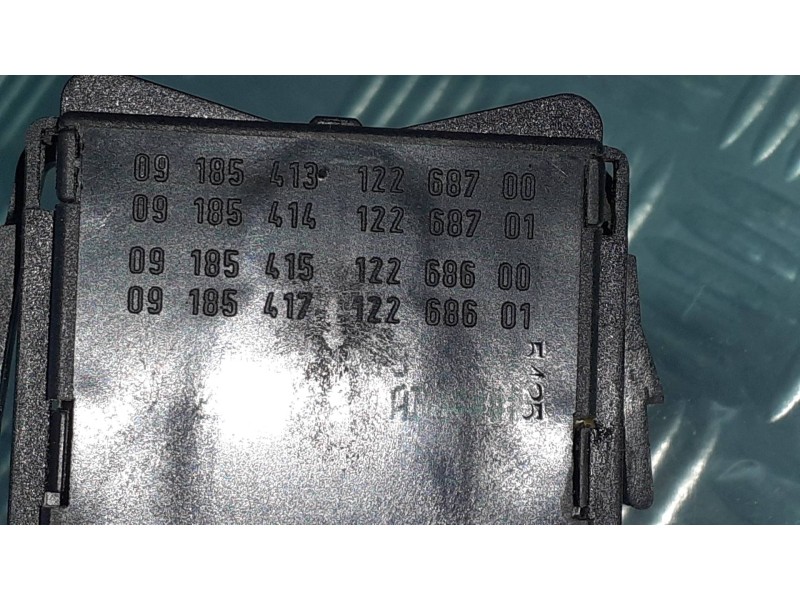 Recambio de mando intermitentes para opel meriva cosmo referencia OEM IAM 09185413 12268700 CONECTOR 4 PINES