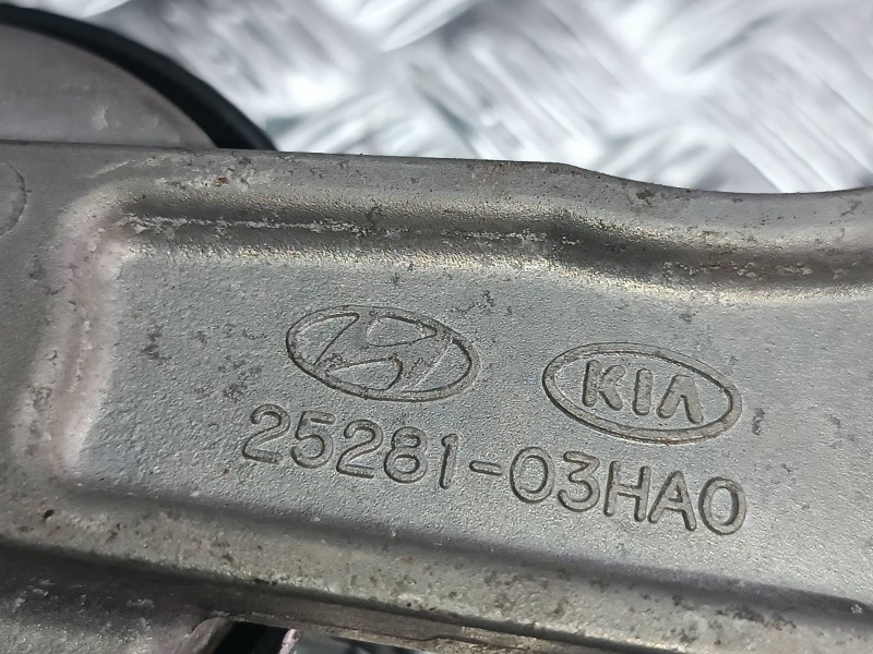 Recambio de tensor correa auxiliar para hyundai ioniq 5 5 referencia OEM IAM 2528103HA0  