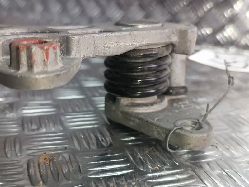 Recambio de tensor correa auxiliar para hyundai ioniq 5 5 referencia OEM IAM 2528103HA0  