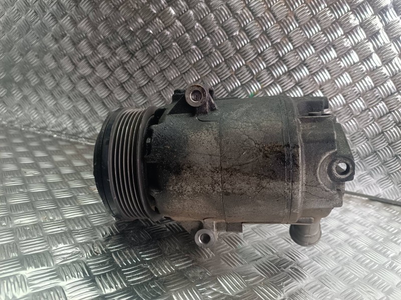 Recambio de compresor aire acondicionado para opel astra gtc referencia OEM IAM 13124751 DELPHI 2 PINES