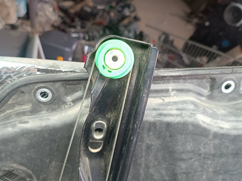 Recambio de elevalunas trasero izquierdo para volkswagen tiguan (5n1) country referencia OEM IAM 5N0839729F  ELECTRICO